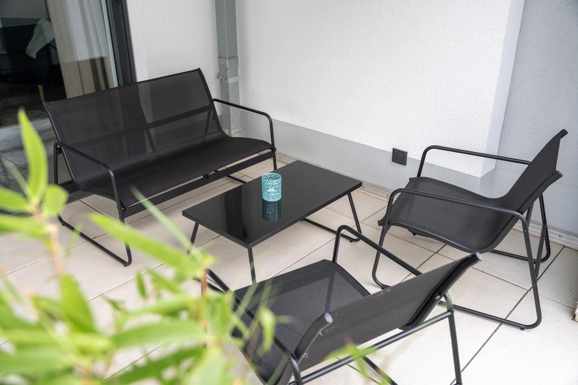 Zentral - Fuer 6 - 2X Frei Parken - Terrasse Giessen Exterior foto